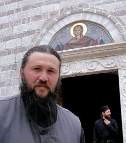 Почему черногорские монахи не освятили городскую дискотеку