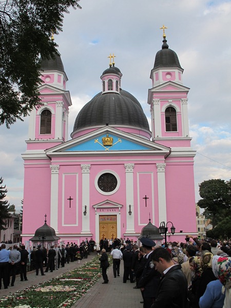 Свято-Духовский Кафедральный собор города Черновцы