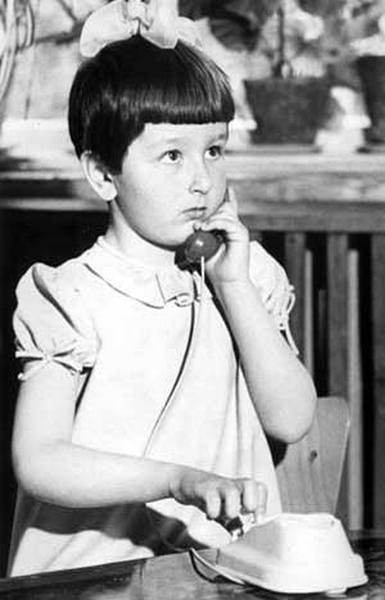 Татьяна Устинова в детстве. Фото: ustinova.ru