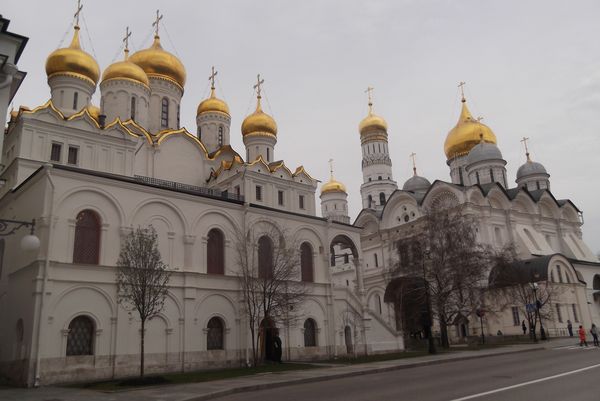 Благовещенский и Архангельский соборы Московского Кремля и колокольня Ивана Великого 