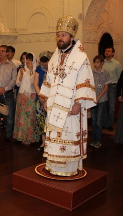Митрополит Волоколамский Иларион совершил Божественную литургию в Свято-Николаевском храме Шанхая