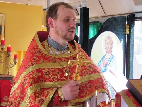 Священник Андрей Стребков