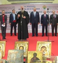 Федеральная таможенная служба передала Русской Православной Церкви 756 святынь, изъятых на таможне