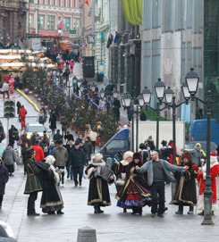 Центр Москвы сделают пешеходным по выходным