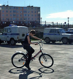 Полицейские купили велосипед подростку-угонщику