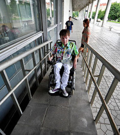 В Москве появятся квартиры для семей с инвалидами-колясочниками