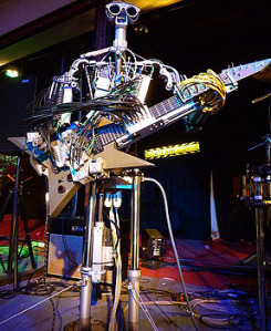 Роботы играют музыку