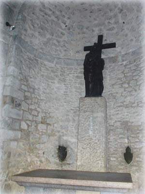 Подземный предел Обретения Креста в Храме Гроба Господня в Иерусалиме