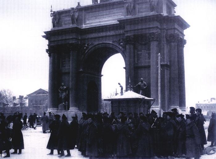9 января 1905 г. У Нарвских ворот до начала шествия