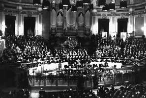 1948 год: Учредительная генеральная ассамблея «Всемирного совета церквей» (ВСЦ) в Амстердаме