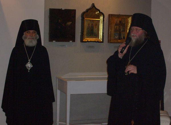 Епископ Бежецкий Адриан и архимандрит Аркадий (Губанов)