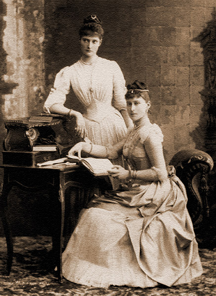Принцессы Аликс и Элла Гессенские. 1889 год