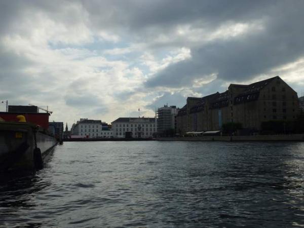 На канале в Копенгагене