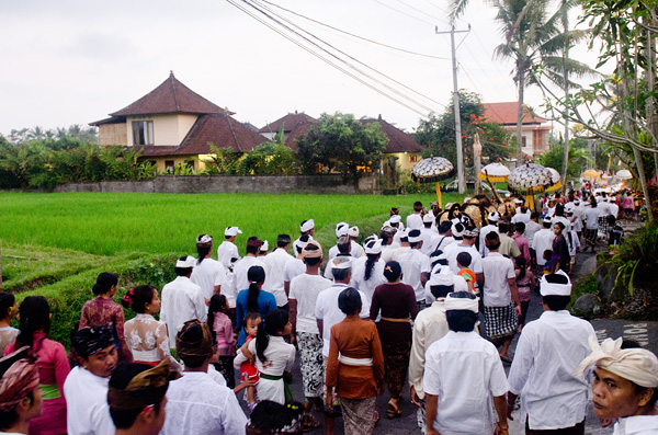 Праздничная процессия в Убуде