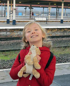 Пользователи соцсетей помогли ребёнку найти любимую игрушку, забытую в поезде