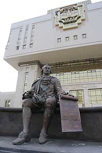 Памятник графу Шувалову
